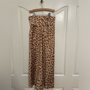 Free People leopard, satin skirt. Size 2.